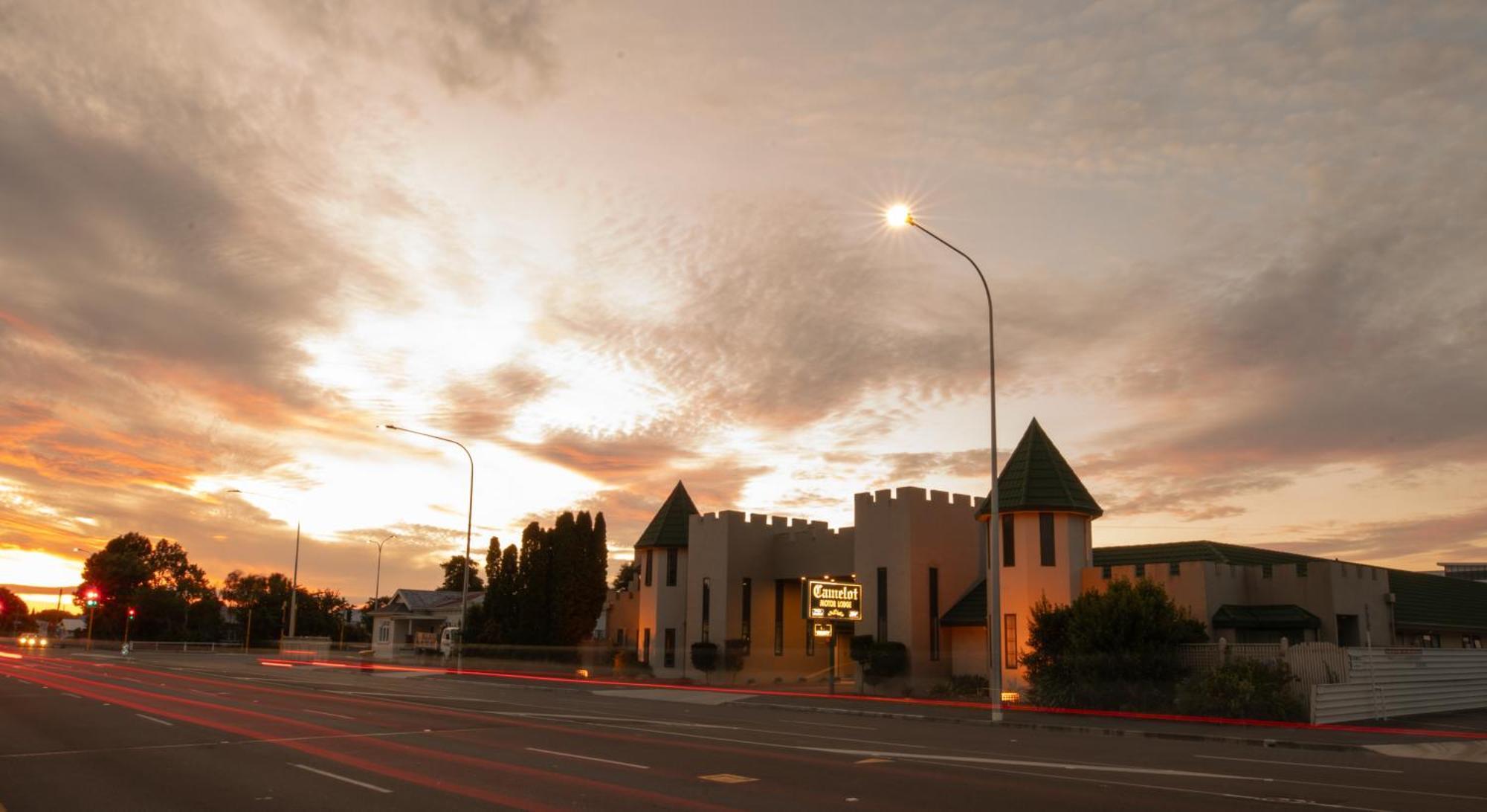 פלמרסטון נורת' Camelot Motor Lodge And Conference Centre מראה חיצוני תמונה