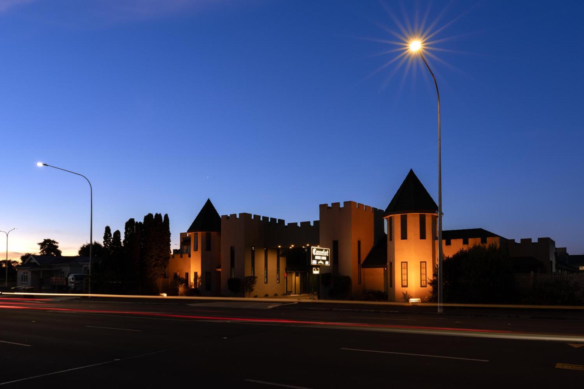 פלמרסטון נורת' Camelot Motor Lodge And Conference Centre מראה חיצוני תמונה